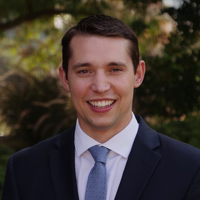 Headshot of Stephen Nelson