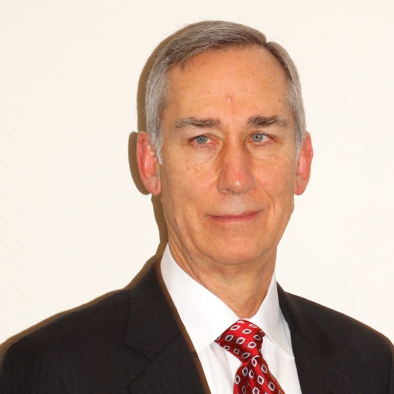 Headshot of Stephen Peterson